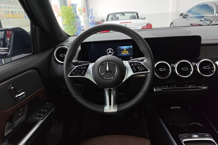 Used Mercedes-Benz GLB 2024 GLB 200 Dynamic Edition