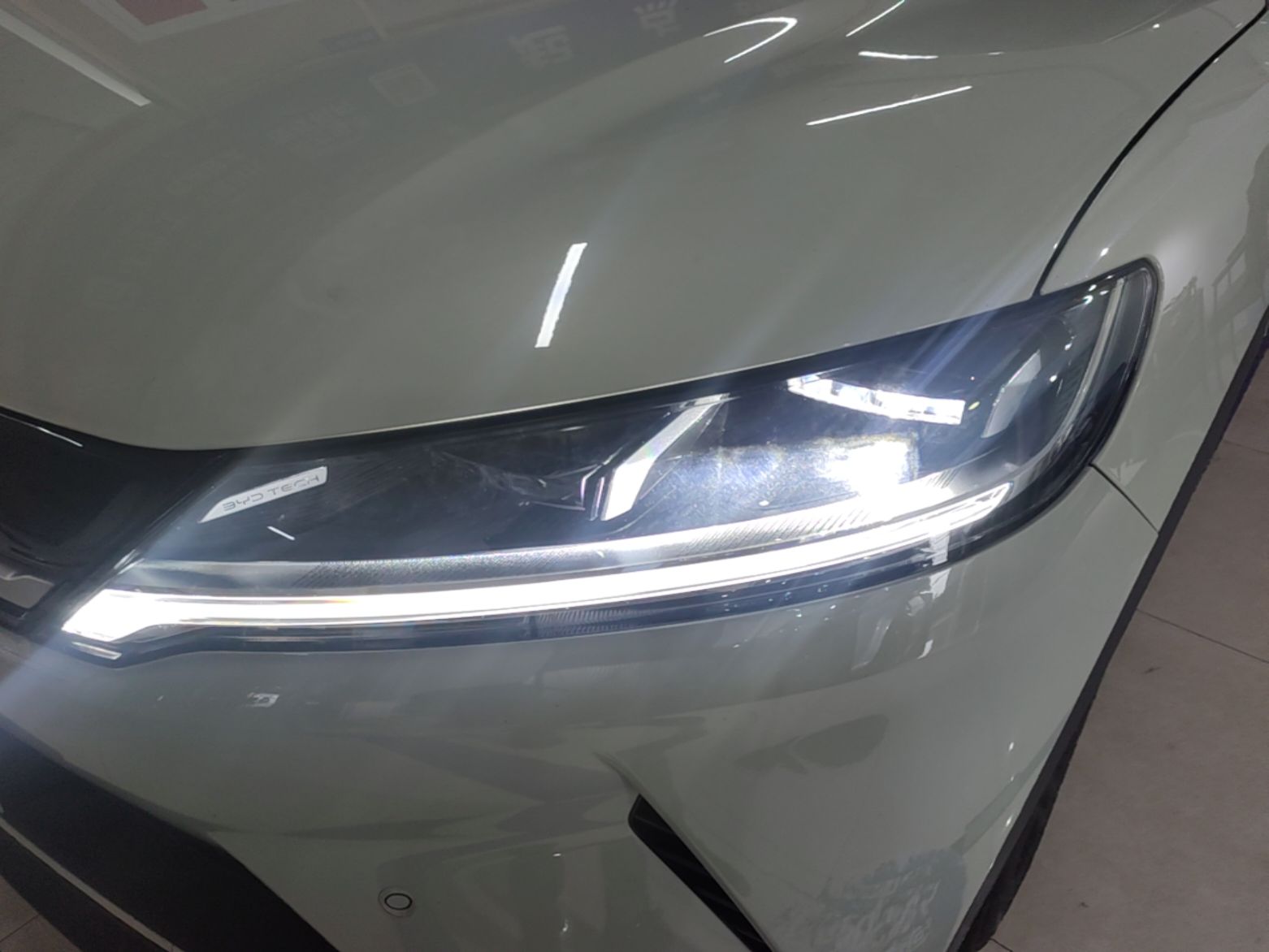 BYD Yuan UP 2025 Intelligent Driving Version 401 KM Dynamic Edition — снимка 8