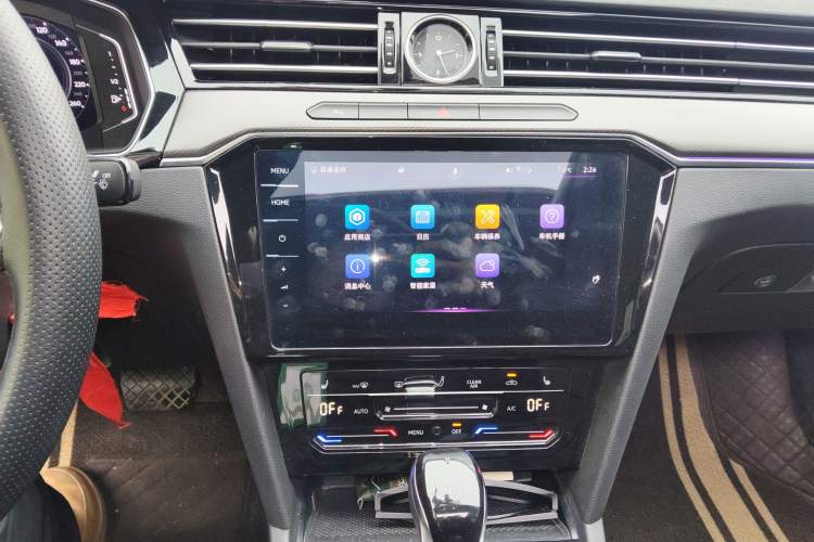 Used Volkswagen Magotan 2020 330TSI DSG Luxury Edition Audio And AC Panel