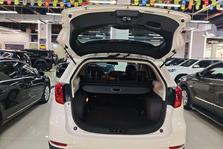 Used GAC Trumpchi GS5 Super 2015 2.0L Automatic Two-Wheel Drive Comfort Edition
