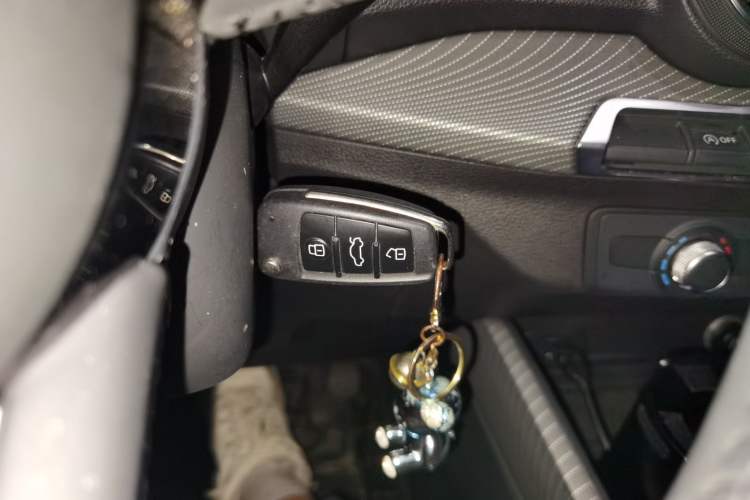 Used Audi Q2L 2018 35 TFSI Launch Exclusive Edition China VI
