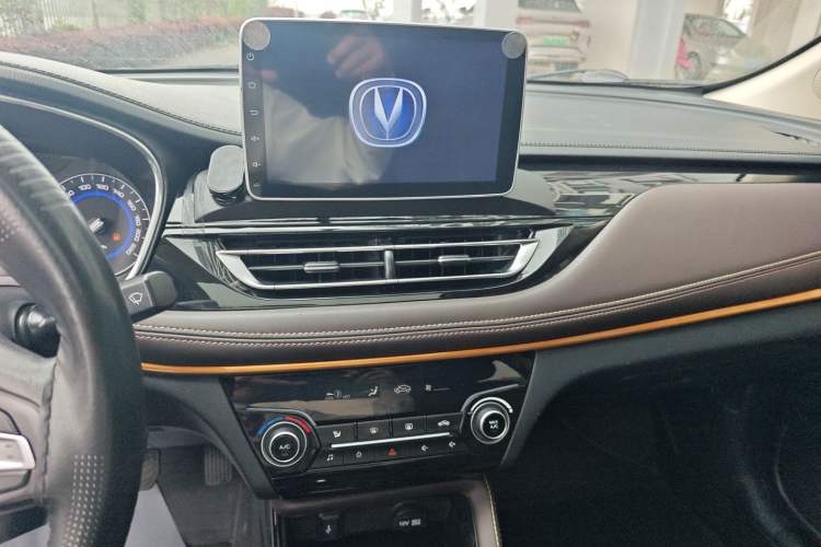 Used CHANGAN Eado DT 2018 1.6L Automatic Enjoyment Model Audio And AC Panel