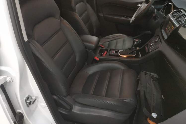 Used MG GS 2015 2.0TGI TST Four-Wheel Drive Flagship Edition
