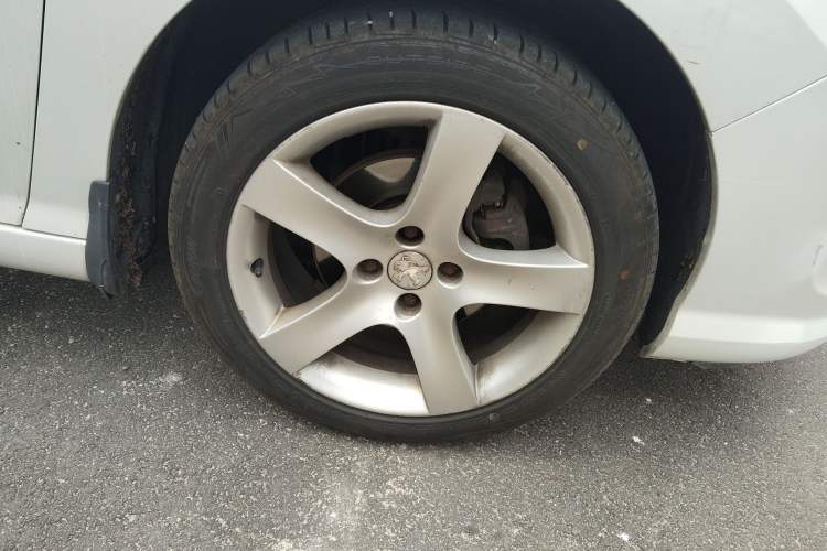 Used Peugeot 408 2013 2.0L Automatic Comfort Edition
