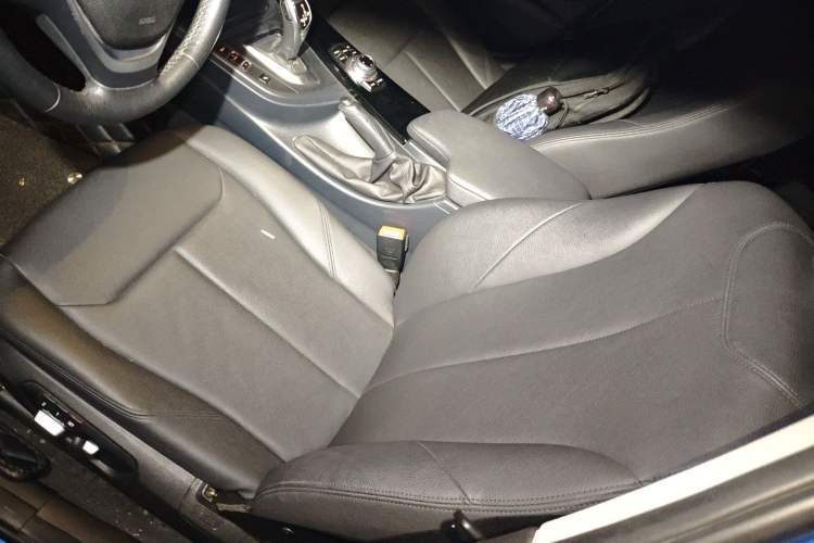 Used BMW 3 Series 2017 320Li M Sport Edition Left Front Seat