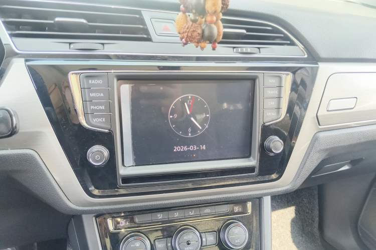 Used Volkswagen Touran 2018 Volkswagen Touran L 280TSI DSG Comfort Edition 7 Seats China V Emission Standard
