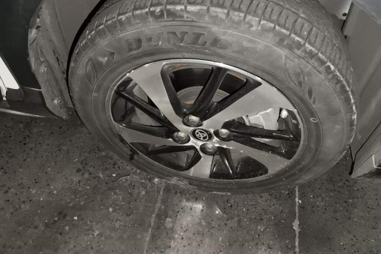 Used Toyota YARiS L Zhi Xuan 2020 X-Trail X 1.5L CVT Leading Edition Right Front Wheel Hub