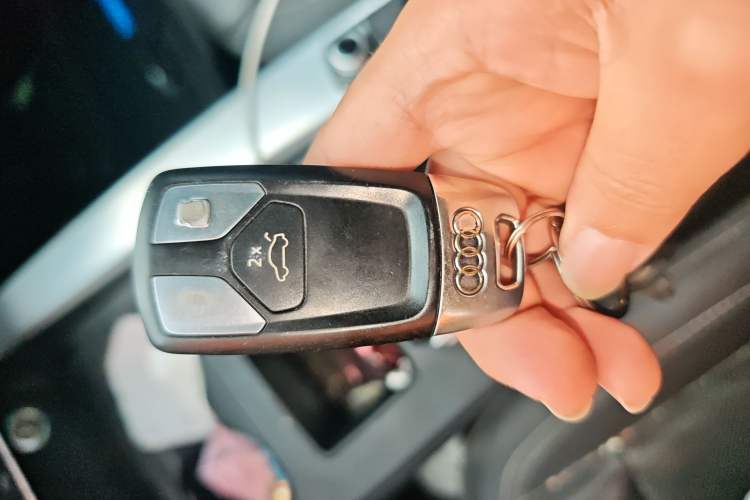 Used Audi A4L 2020 40 TFSI Fashionable and Elegant Model