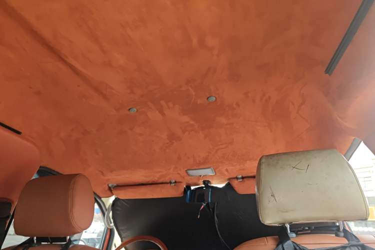 Used FORTHING Lingzhi 2013 M3 1.6L 7-Seater Comfort Model Headliner