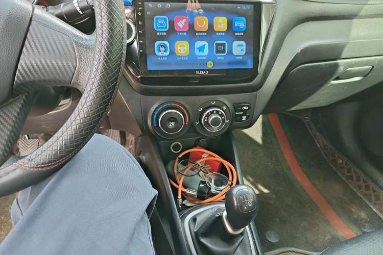 Used Kia K2 2012 Sedan 1.4L MT GLS Commemorative Edition
