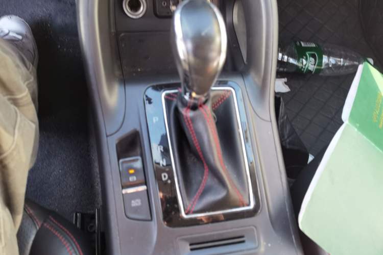 Used Changan CS75 2014 1.8T Automatic Elite Version China V Standard
