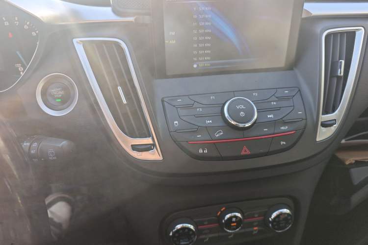 Used Soueast DX7 2017 1.5T Automatic Glory Edition
