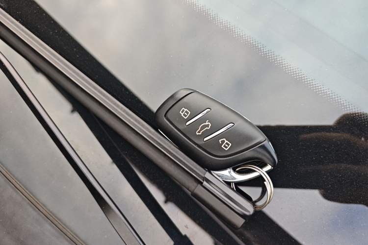 Used Roewe RX5 New Energy 2023 eRX5 Super Hybrid Premium Edition
