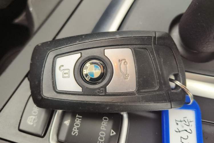 Used BMW 2 Series 2017 220i Leading Model