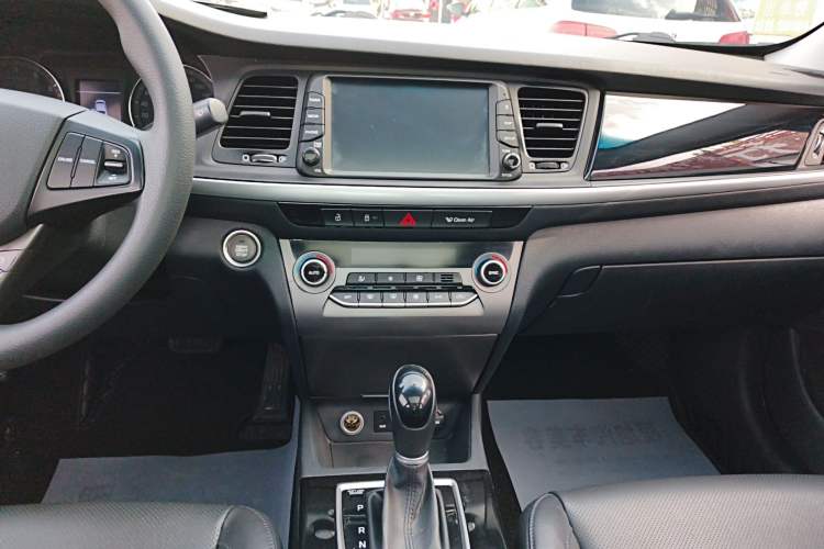 Used Hyundai Mistra 2017 1.8L Automatic Smart GLS China V Standard Audio And AC Panel