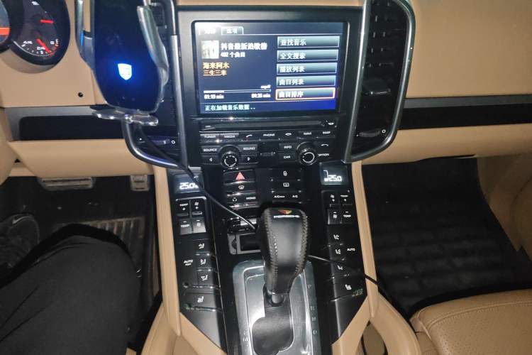 Used Porsche Cayenne 2011 Cayenne 3.0T Audio And AC Panel