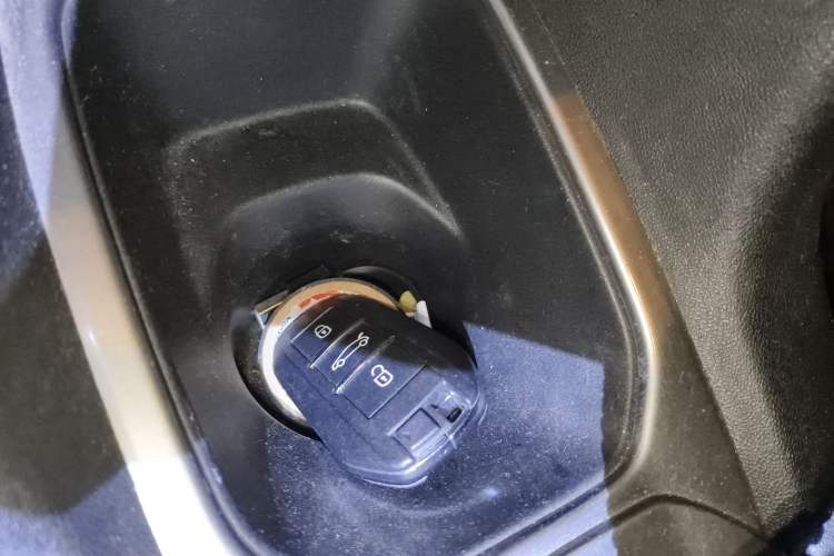 Used Peugeot 301 2014 1.6L Automatic Prestige Edition
