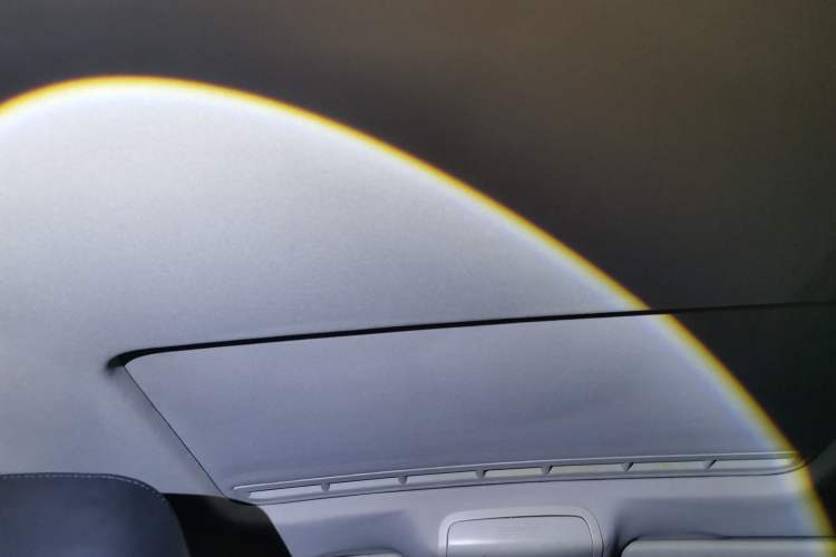 Used Volkswagen Sagitar 2012 1.6L Automatic Comfort Edition Headliner