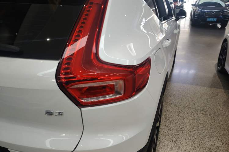 Used Volvo XC40 2023 B3 Zhiyuan Luxury Edition Right Rear Taillight