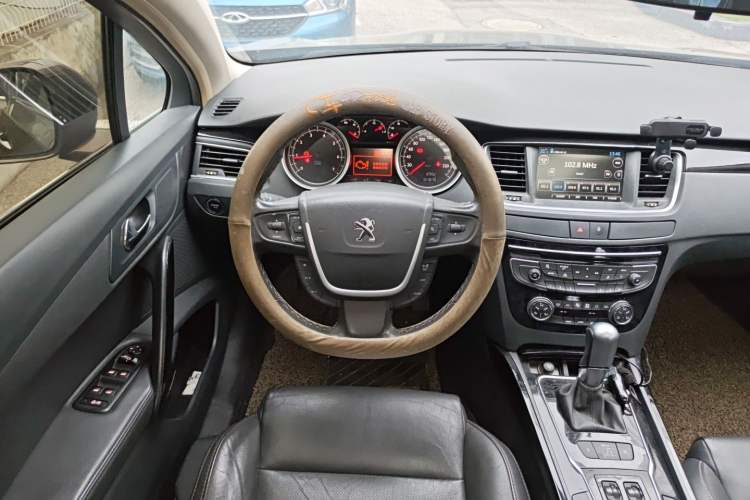 Used Peugeot 508 2015 1.8THP Automatic Prestige Edition Steering Wheel