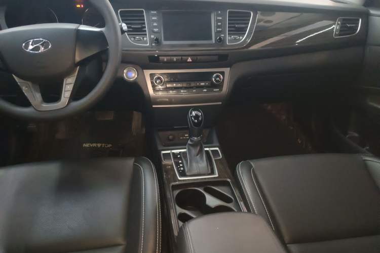 Used Hyundai Mistra 2016 1.6T Automatic Smart GLS Gear Lever