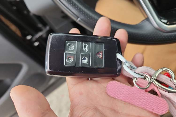 Used Land Rover Range Evoque 2023 Aurora L 249 PS Luxury Edition Interior 1