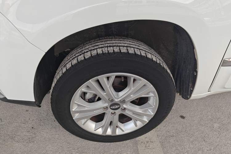 Used Chery Tiggo 3 2020 Million Global Edition 1.5L Manual Fashion Model Left Front Wheel Hub