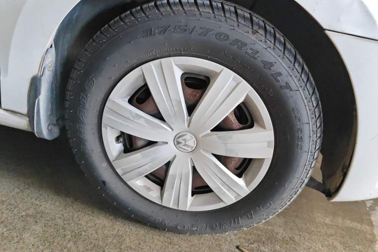 Used Volkswagen Jetta 2013 1.6L Manual Fashion Edition
