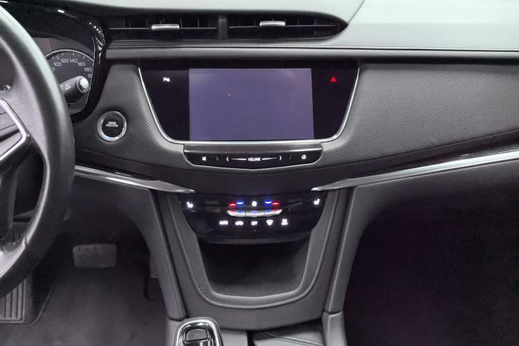 Used Cadillac XT5 2018 25T Luxury Model