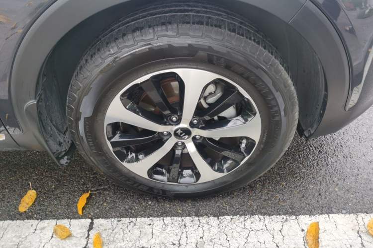 Used Kia Sorento 2015 Sorento L 2.2T Diesel 4WD Elite Edition 7 Seats China IV Standard