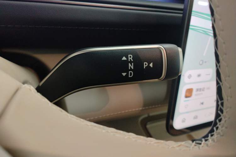 Used Nio ES8 2026 Model 6-seat Executive Signature Edition Gear Lever