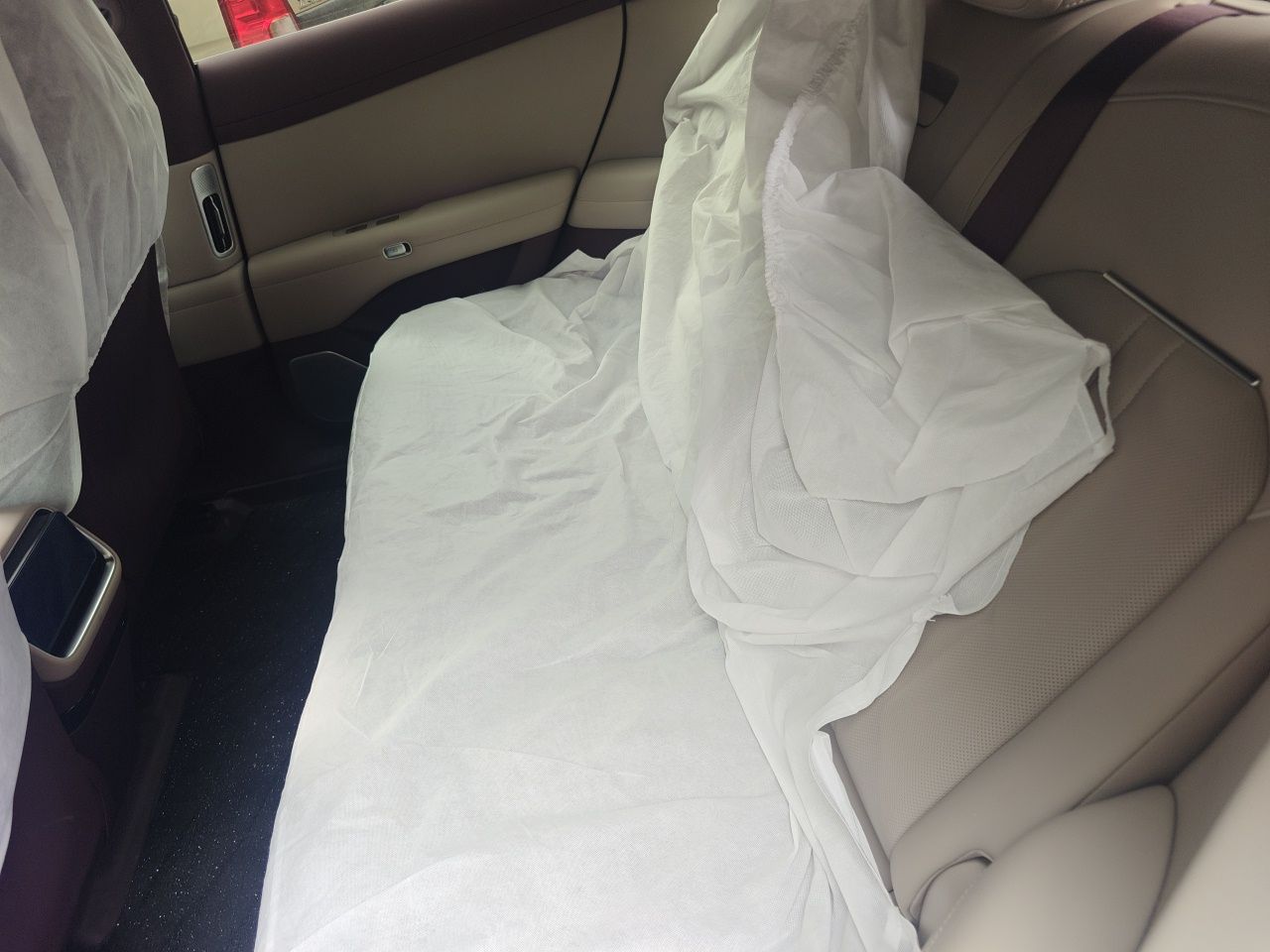 Xiaomi Auto YU7 2025 Ultra-Long Range Rear-Wheel Drive Version — снимка 17