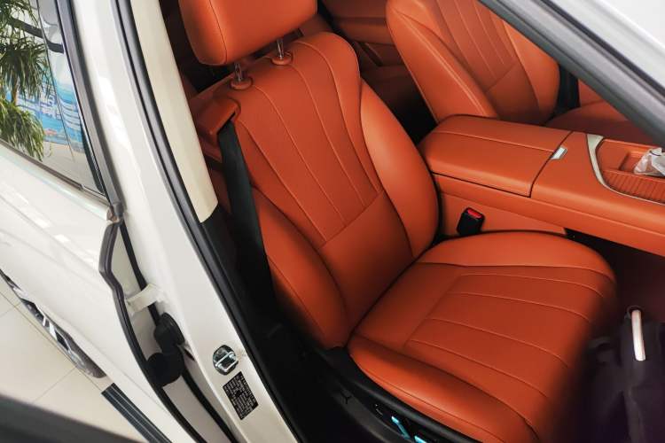 Used Wey Lanshan 2025 Four-Wheel Drive Max
