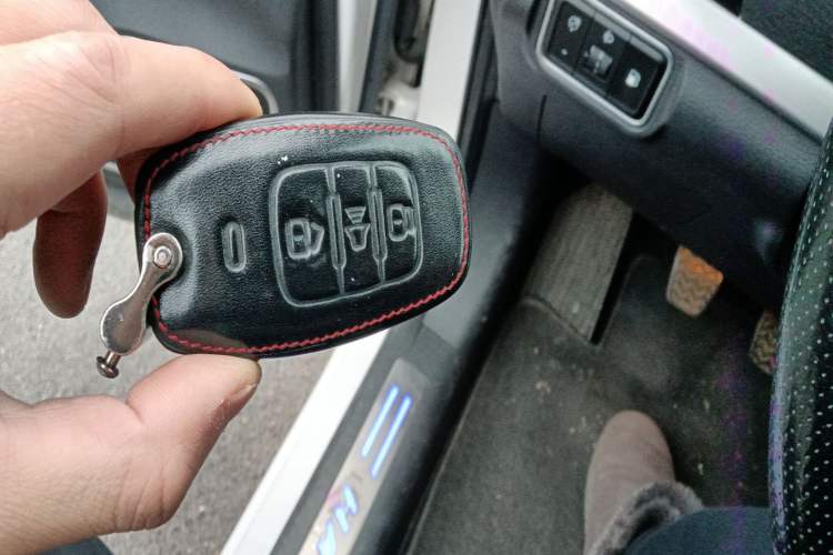 Used Haval H6 Coupe 2015 Blue-Label 2.0T Manual Two-Wheel Drive Prestige Model
