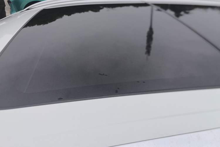 Used Suzuki S-Cross 2014 1.6L CVT Four-Wheel Drive Luxury Version
