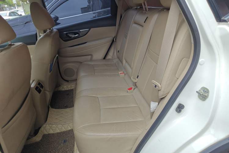 Used Nissan X-Trail 2017 2.0L CVT Comfort Edition 2WD Left Rear Seat