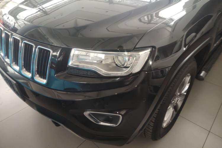 Used Jeep Grand Cherokee (Import) 2014 3.0L Comfort Navigation Edition

