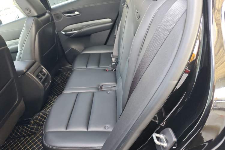 Used Cadillac XT4 2022 28T Two-Wheel-Drive Luxury Version
