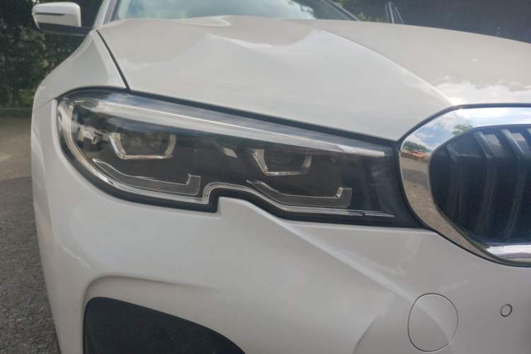 Used BMW 3 Series 2021 Restyled 325Li xDrive M Sport Package Right Front Headlight