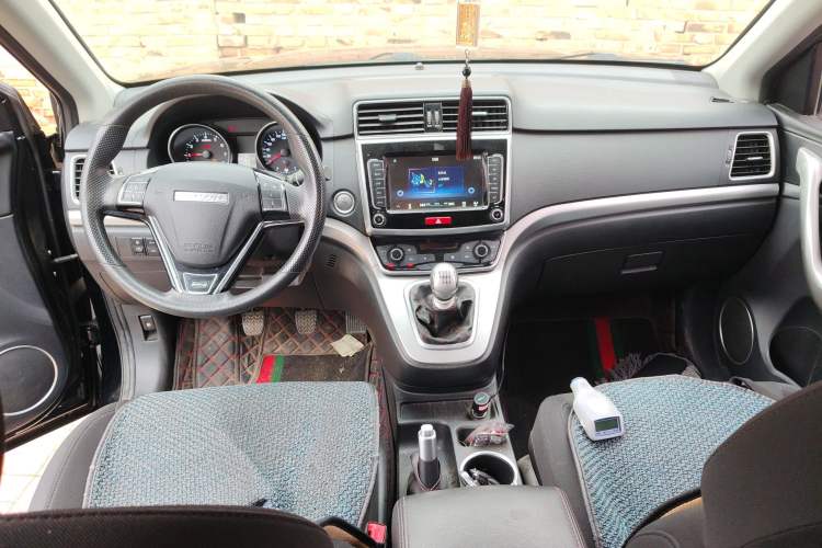 Used Haval M6 2019 1.5T Manual Two-Wheel Drive Urban Version China VI Standard
