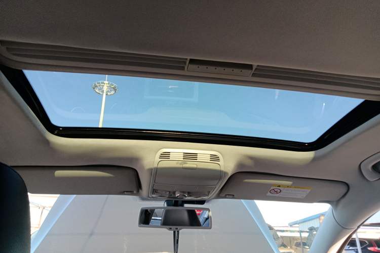 Used Volkswagen Magotan 2015 2.0 TSI Prestige Model