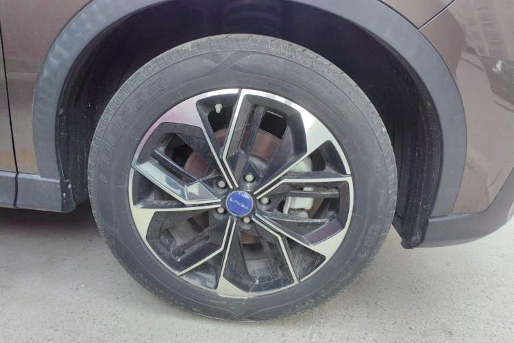 Used TRAUM SEEK 5 2018 1.5T Automatic LingShang Edition Right Front Wheel Hub