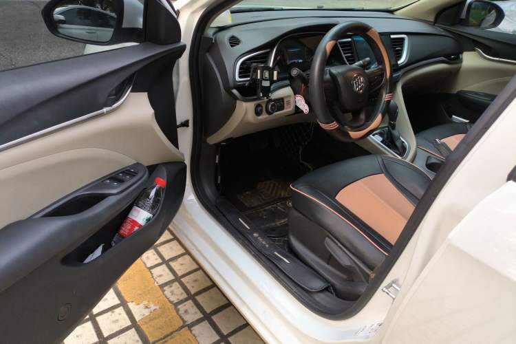 Used Buick GT 2017 15N Automatic Elite Version
