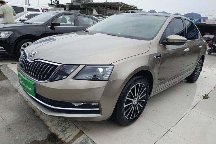 Used Skoda Octavia 2019 TSI230 DSG Luxury Edition
