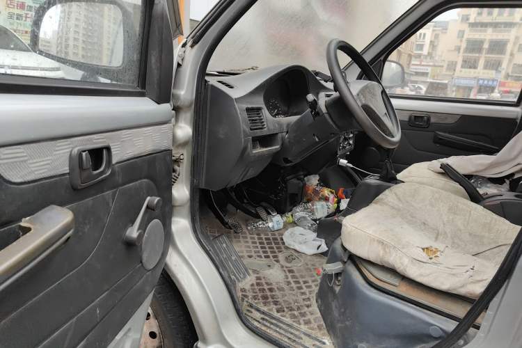 Used Wuling Rongguang 2011 1.2L Base Version