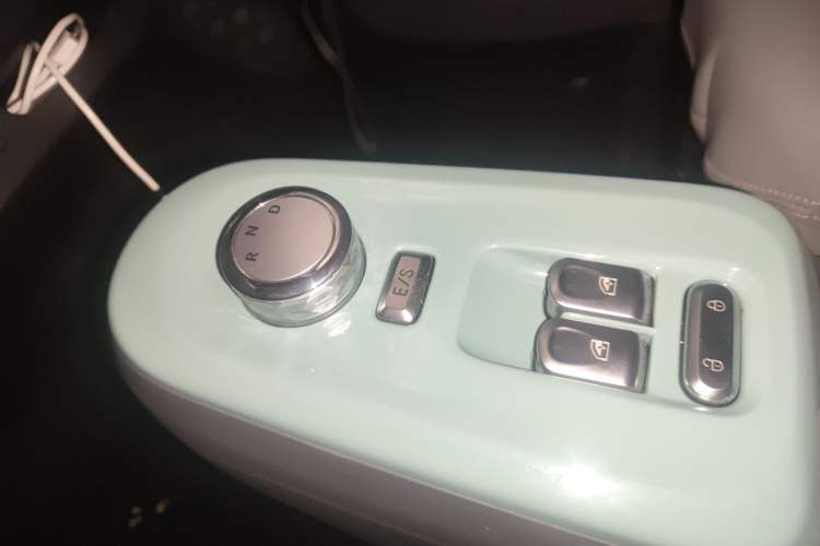 Used CHANGAN Lumin 2022 210km Sweet Edition