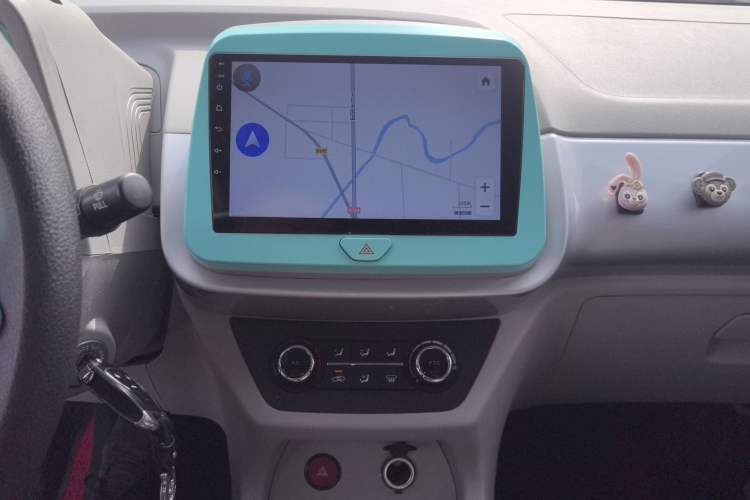 Used JMEV Xiao Qilin 2023 Joyful Edition 201km Comfort Model Audio And AC Panel