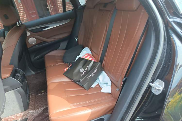 Used BMW X6 2019 xDrive35i Luxury Model with M Sport Package
