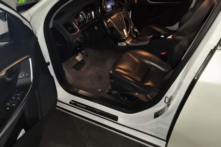 Used Volvo S60 2018 S60L T3 Smart Progress Edition