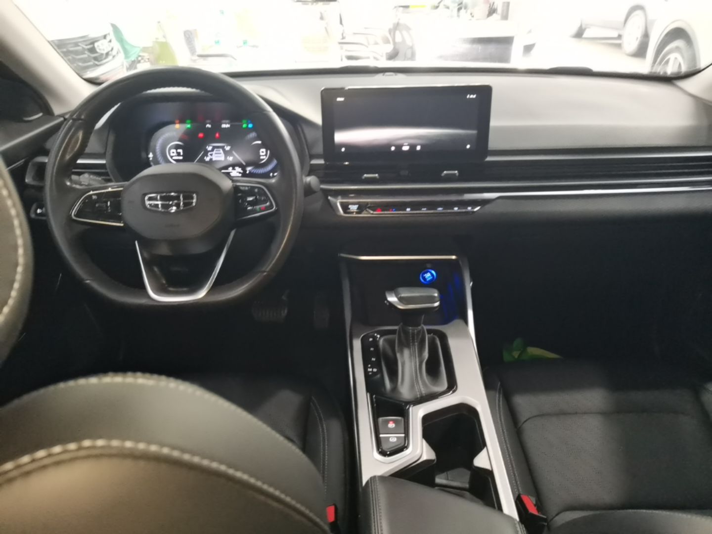 Geely Auto Emgrand 2022 4th Generation 1.5L CVT Luxury Model - Premium — снимка 12